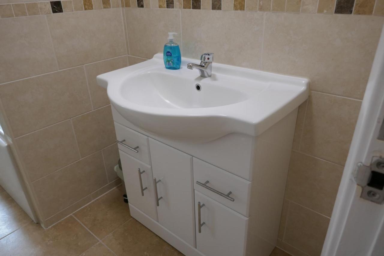 2 Bedroom House Walking Distance To City Centre With Free Parking York Exterior foto