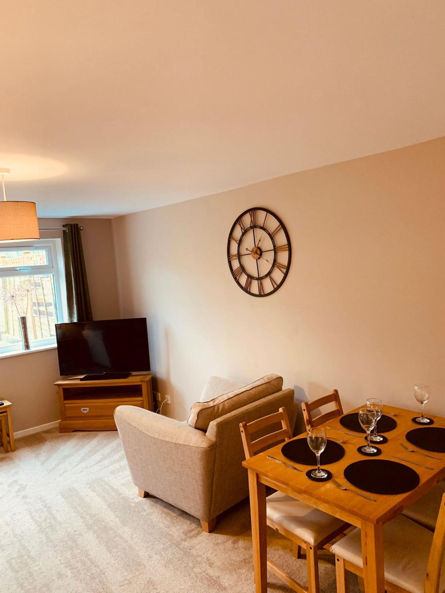 2 Bedroom House Walking Distance To City Centre With Free Parking York Exterior foto